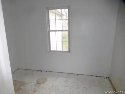 1040 N Ohio Street St, Springfield, IL 62702 photo 11
