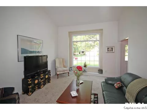 2008 Appleton, Springfield, IL 62711 photo 4