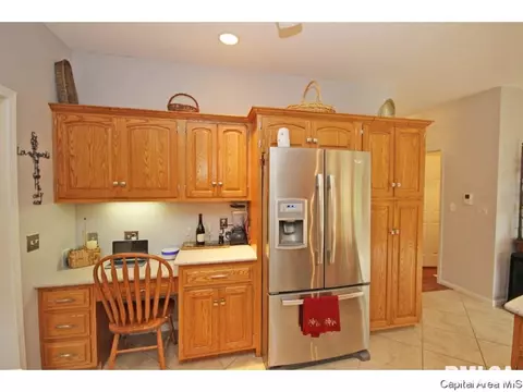 2008 Appleton, Springfield, IL 62711 photo 12