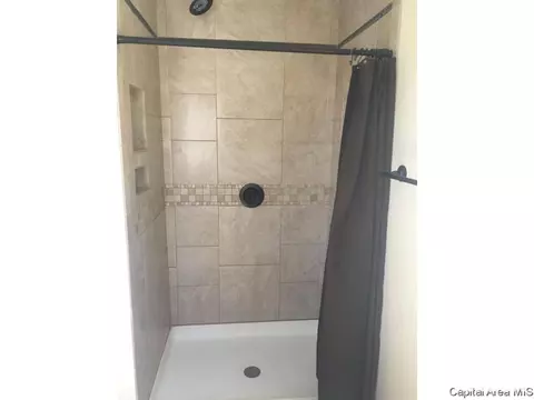 1443 N 5th St, Springfield, IL 62702 photo 7