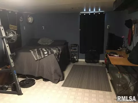 3232 S 2nd St, Springfield, IL 62703 photo 17