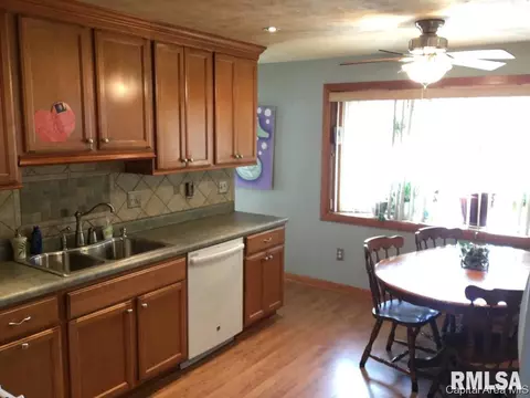 3232 S 2nd St, Springfield, IL 62703 photo 13