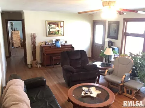 3232 S 2nd St, Springfield, IL 62703 photo 5