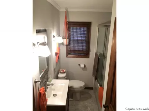 3232 S 2nd St, Springfield, IL 62703 photo 11