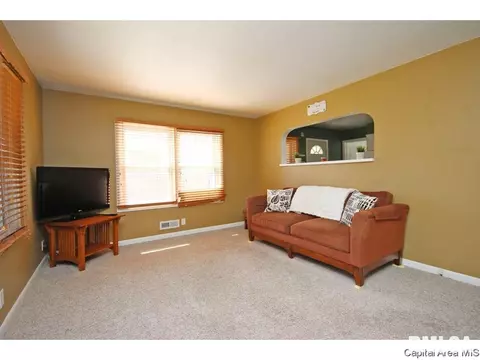 5 Verna Dr, Springfield, IL 62702 photo 6
