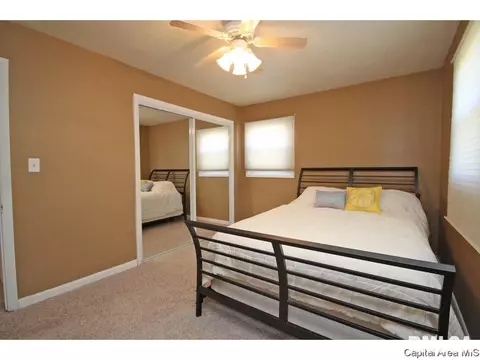 5 Verna Dr, Springfield, IL 62702 photo 9