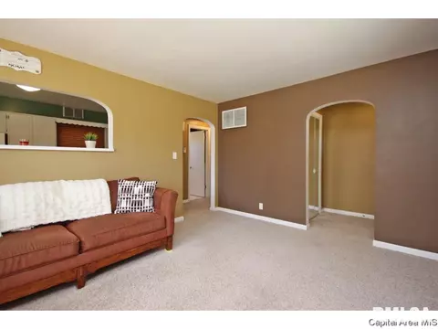 5 Verna Dr, Springfield, IL 62702 photo 8