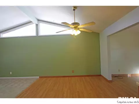 1840 N Wolfe St, Springfield, IL 62702 photo 6