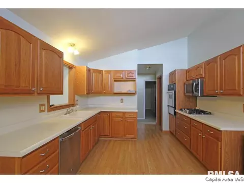 1840 N Wolfe St, Springfield, IL 62702 photo 7