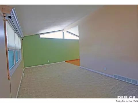 1840 N Wolfe St, Springfield, IL 62702 photo 3