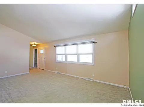 1840 N Wolfe St, Springfield, IL 62702 photo 5