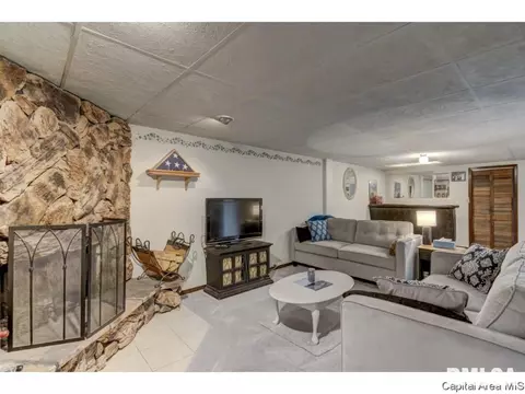 2109 Hastings Rd, Springfield, IL 62702 photo 8