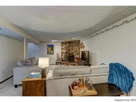 2109 Hastings Rd, Springfield, IL 62702 photo 9