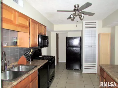 1001 Ohio, Springfield, IL 62702 photo 10