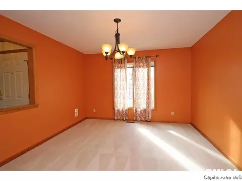 3927 Mill Stone, Springfield, IL 62711 photo 6