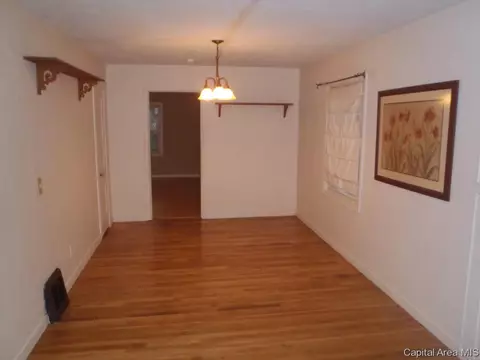 2043 Buchanan St, Springfield, IL 62703 photo 4