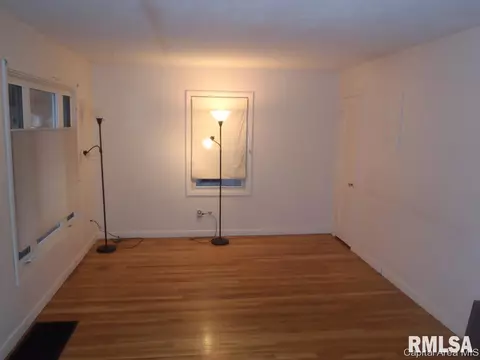 2043 Buchanan St, Springfield, IL 62703 photo 3