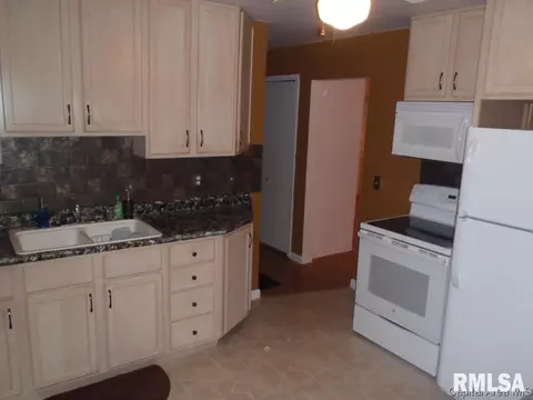 2043 Buchanan St, Springfield, IL 62703 photo 5