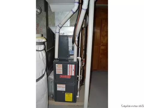 1828 E Black Ave, Springfield, IL 62702 photo 12