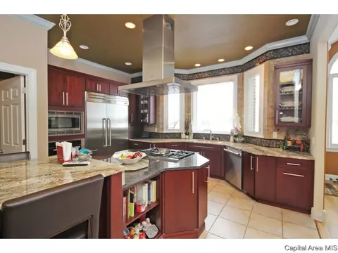 4700 Bears Paw, Springfield, IL 62711 photo 8