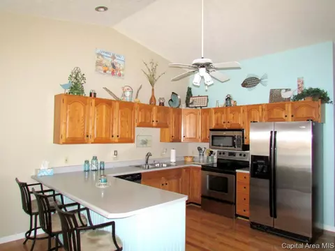 2716 Chase Dr, Springfield, IL 62704 photo 4