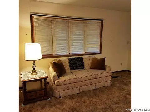 2457 Idlewild, Springfield, IL 62704 photo 2
