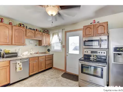 1714 Wolfe, Springfield, IL 62702 photo 4