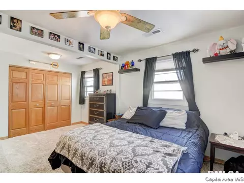 1714 Wolfe, Springfield, IL 62702 photo 5
