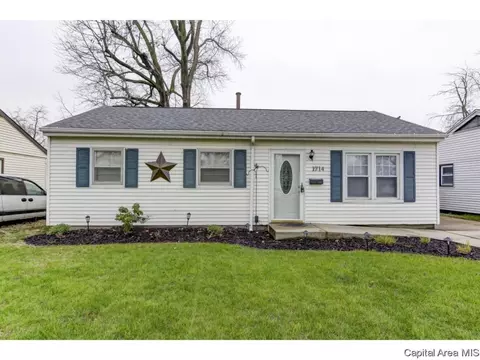 1714 Wolfe, Springfield, IL 62702 photo 1