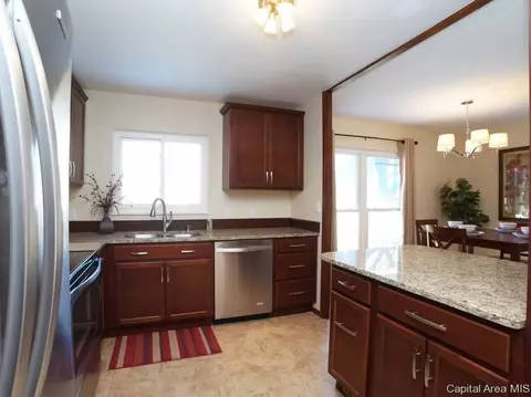 1713 W Jackson St, Springfield, IL 62704 photo 9