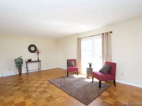 1713 W Jackson St, Springfield, IL 62704 photo 4