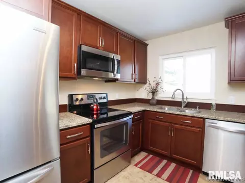 1713 W Jackson St, Springfield, IL 62704 photo 8