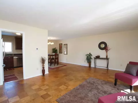 1713 W Jackson St, Springfield, IL 62704 photo 3