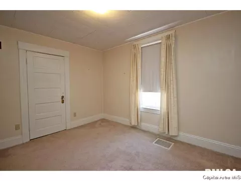 1103 N Walnut St, Springfield, IL 62702 photo 18