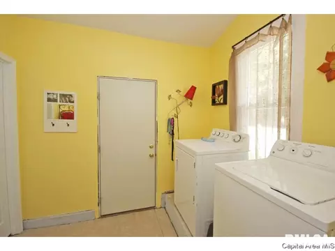 631 W Calhoun, Springfield, IL 62702 photo 17