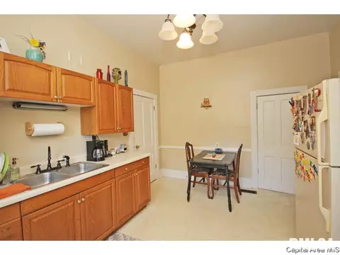 631 W Calhoun, Springfield, IL 62702 photo 10