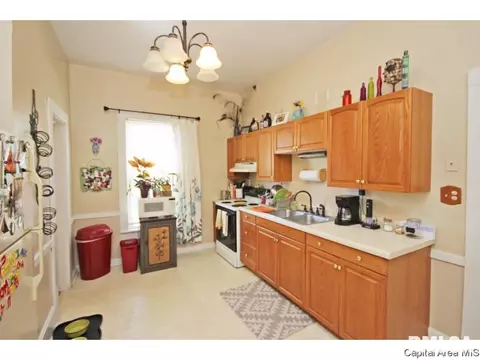 631 W Calhoun, Springfield, IL 62702 photo 12