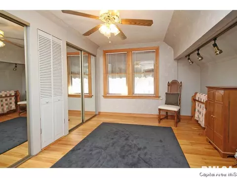 3225 S 3rd, Springfield, IL 62703 photo 11