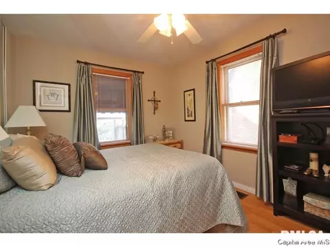3225 S 3rd, Springfield, IL 62703 photo 7
