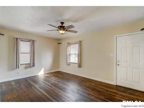 2613 S 4th St, Springfield, IL 62703 photo 2