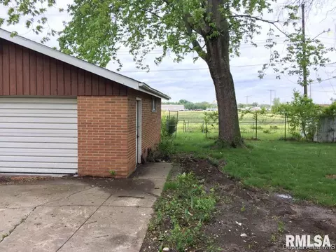 3404 E Carpenter St, Springfield, IL 62702 photo 9