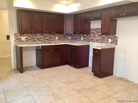 3404 E Carpenter St, Springfield, IL 62702 photo 8