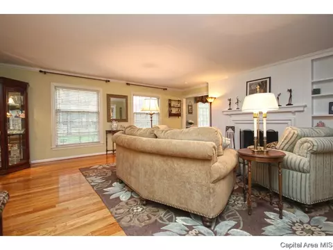 1616 W Laurel, Springfield, IL 62704 photo 3