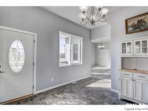 1120 Ridgely Ave, Springfield, IL 62702 photo 9