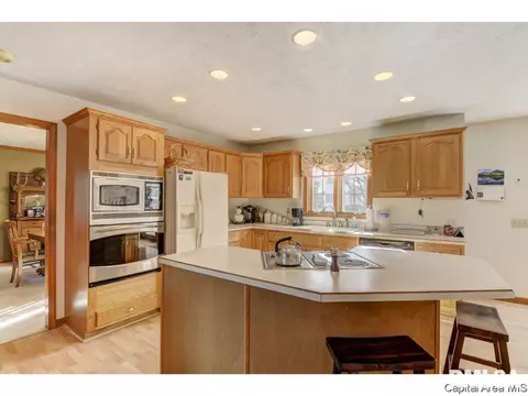 513 Colbrook, Springfield, IL 62702 photo 11