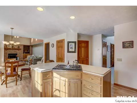 513 Colbrook, Springfield, IL 62702 photo 10