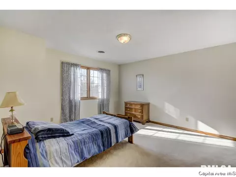 513 Colbrook, Springfield, IL 62702 photo 24
