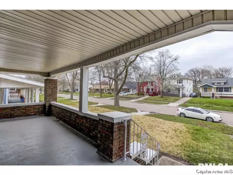 1829 S State St, Springfield, IL 62704 photo 4