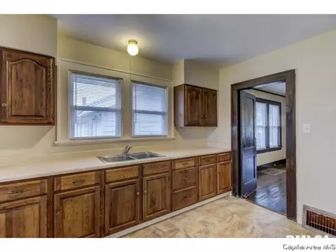 1829 S State St, Springfield, IL 62704 photo 15