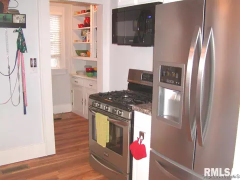 708 W Vine St, Springfield, IL 62704 photo 9
